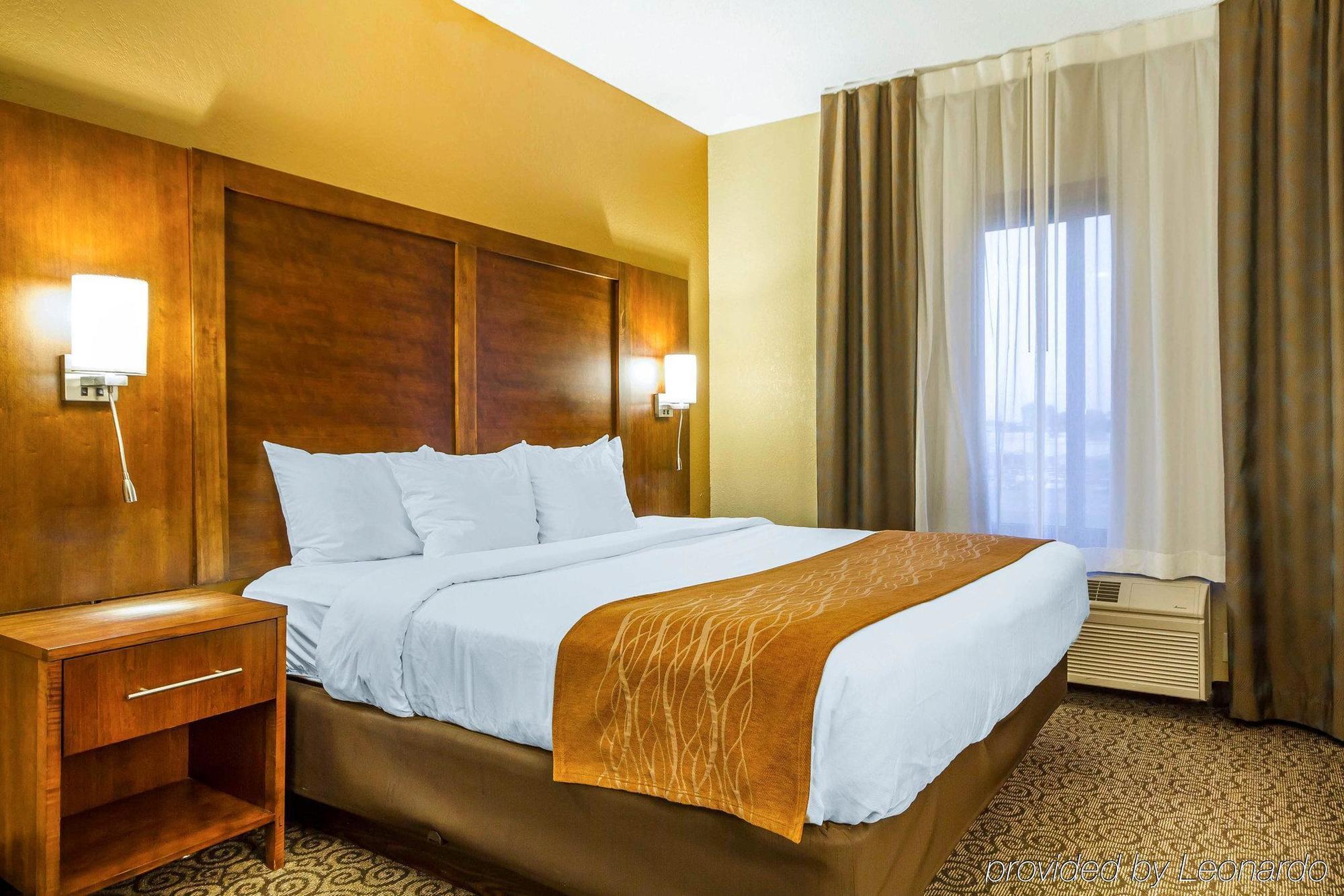 Comfort Suites Ramsey Bagian luar foto