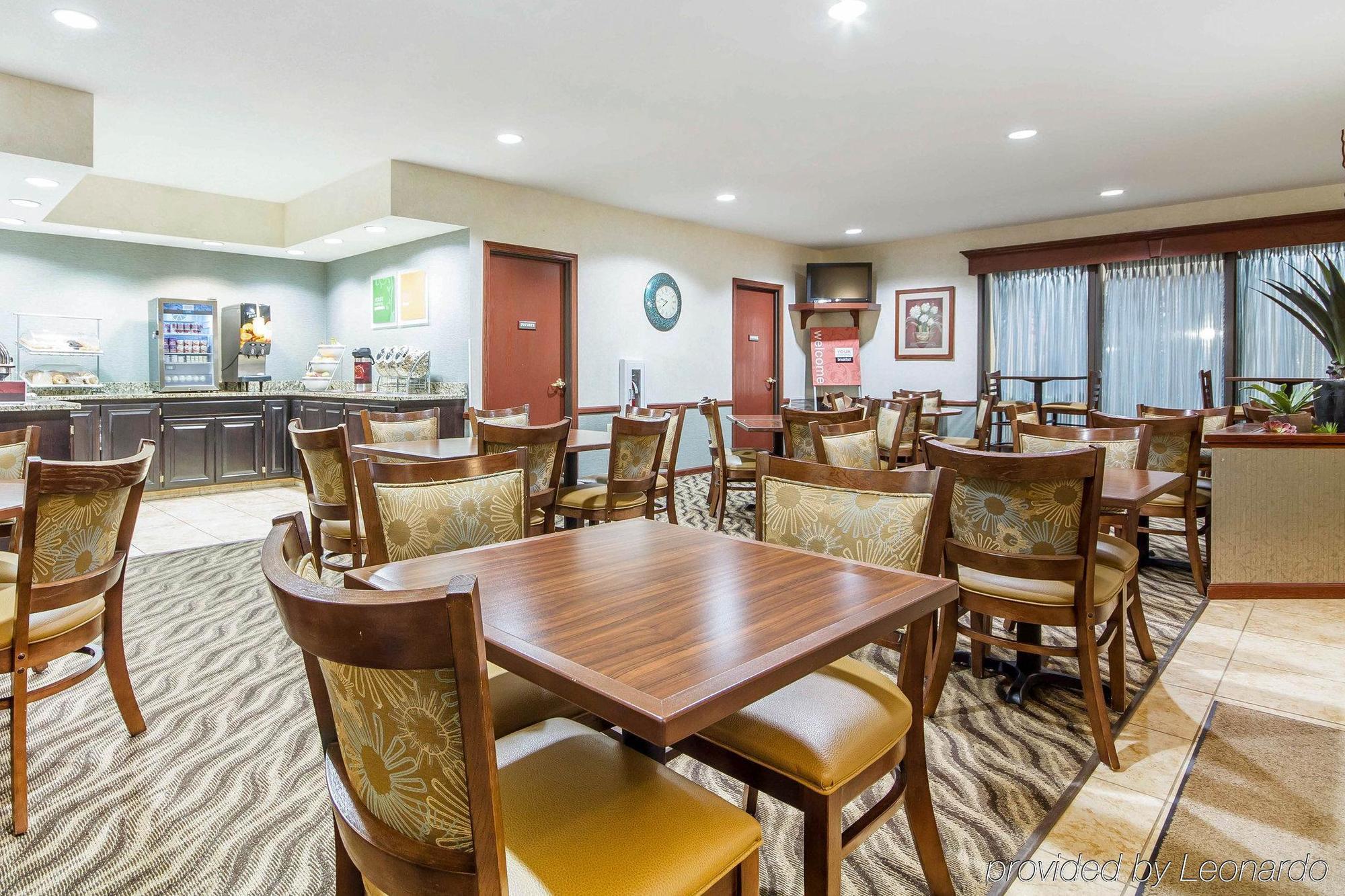 Comfort Suites Ramsey Bagian luar foto