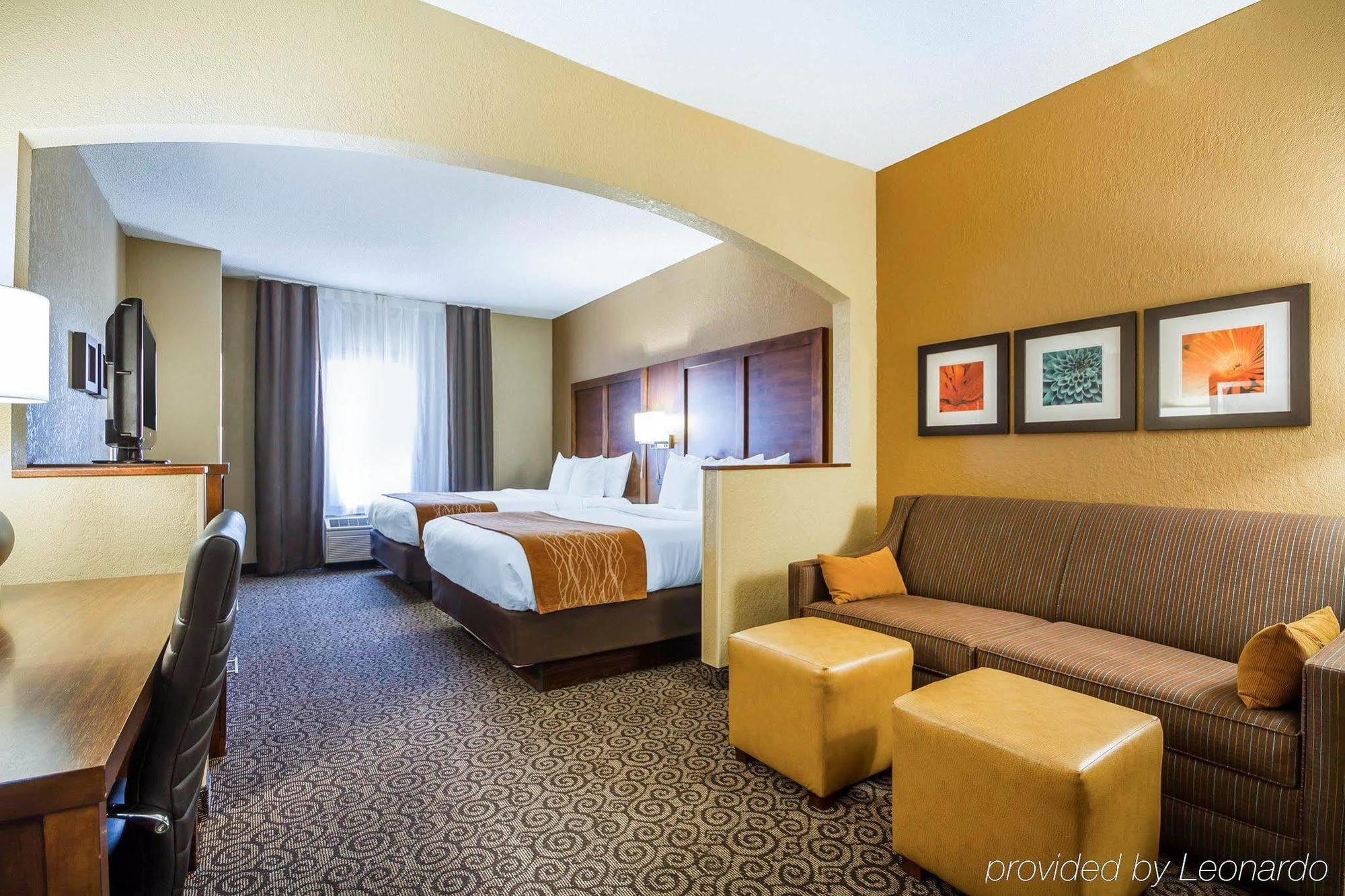 Comfort Suites Ramsey Bagian luar foto