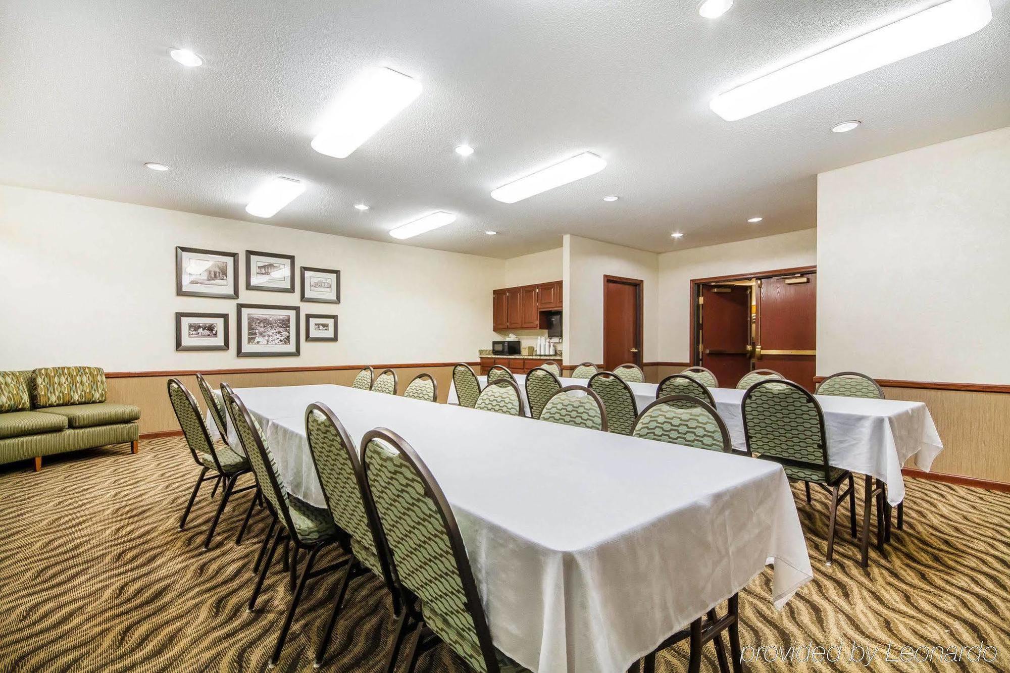 Comfort Suites Ramsey Bagian luar foto
