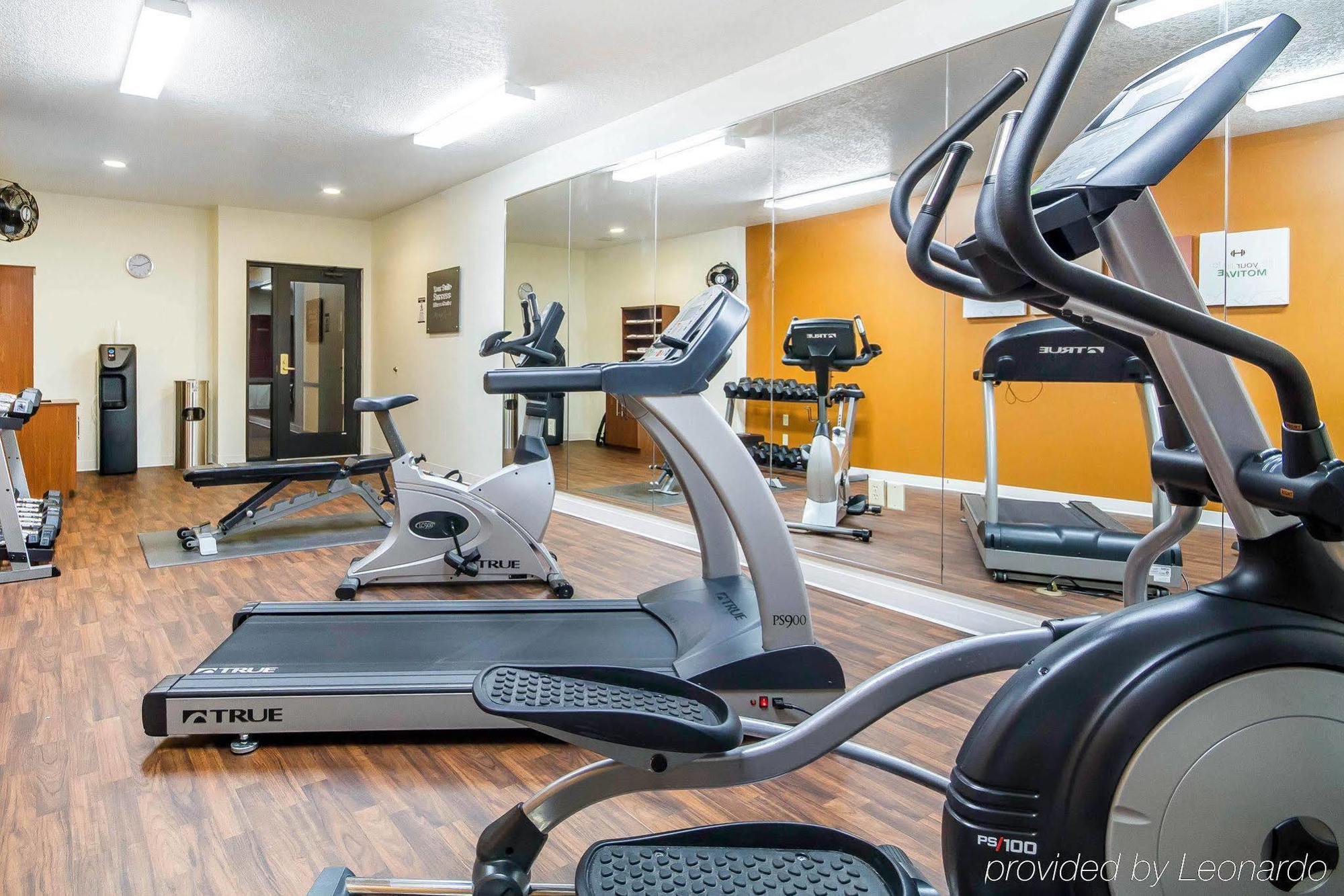 Comfort Suites Ramsey Bagian luar foto